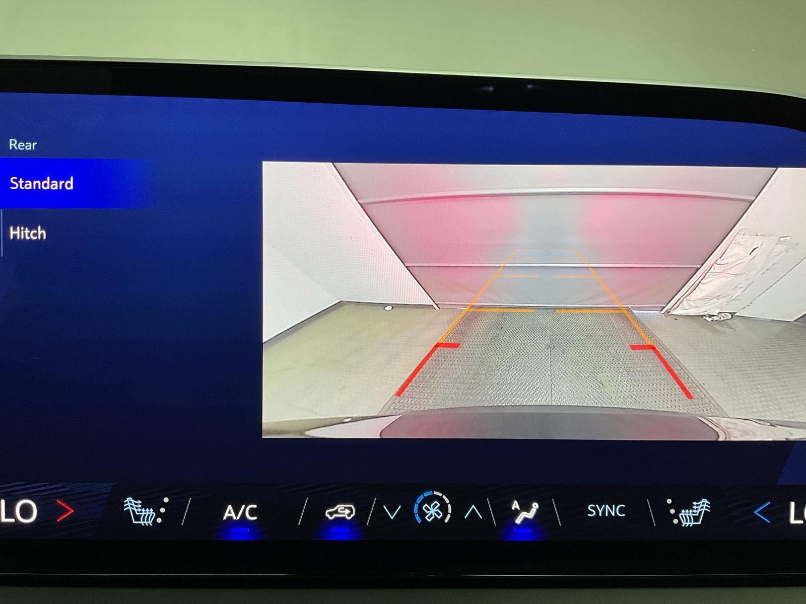 2025 Chevrolet Traverse LT - Photo 16