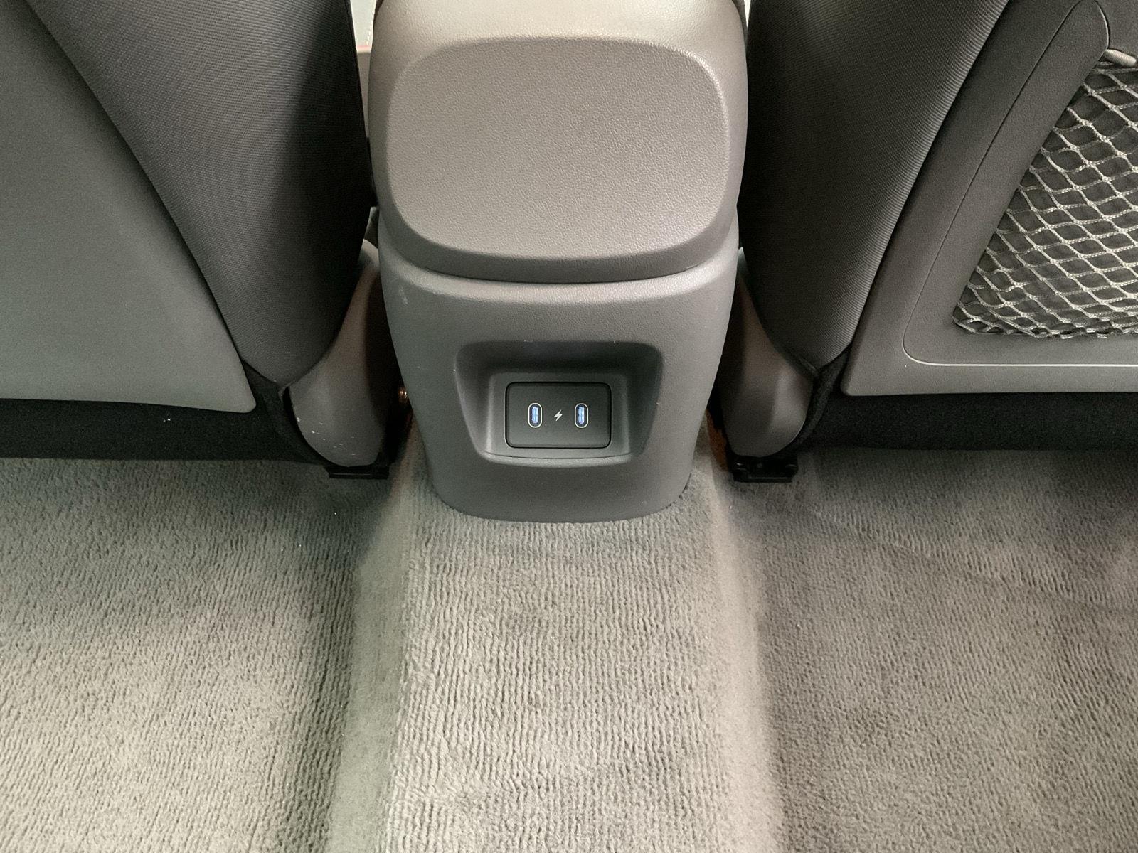 2025 Hyundai Elantra SEL - Photo 29