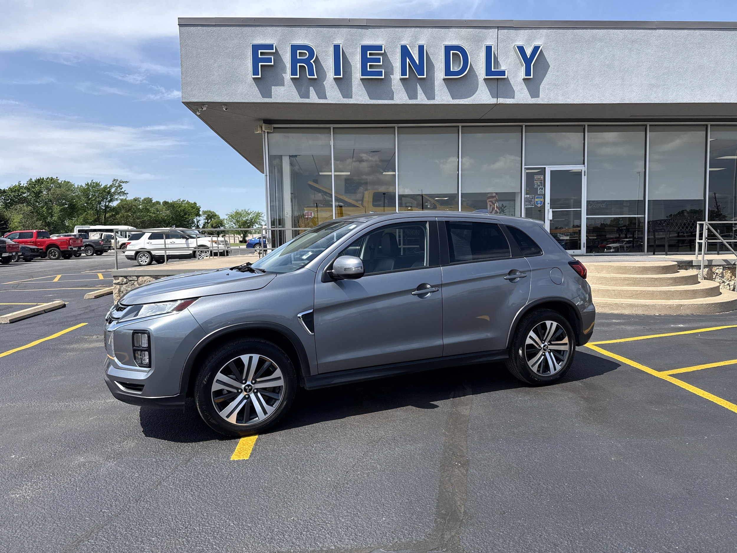Used 2024 Mitsubishi Outlander Sport SE with VIN JA4ARUAU0RU011924 for sale in Arkansas City, KS