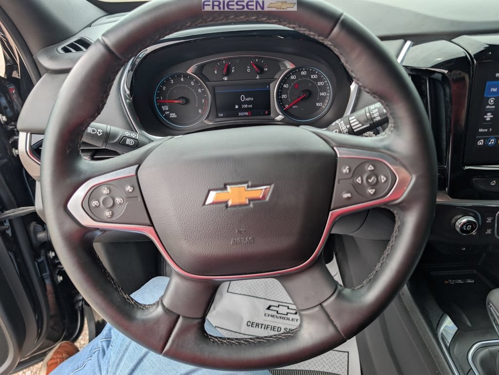 Used 2023 Chevrolet Traverse LT Cloth SUV