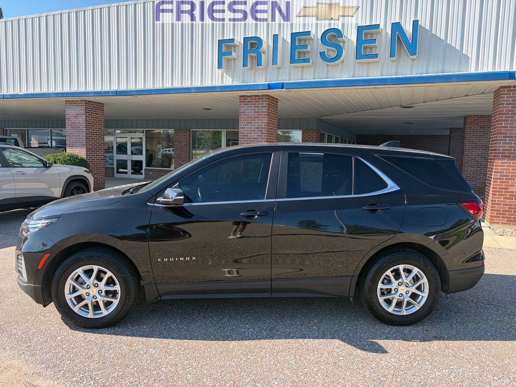Used 2022 Chevrolet Equinox LT with VIN 3GNAXUEVXNL246132 for sale in Sutton, NE