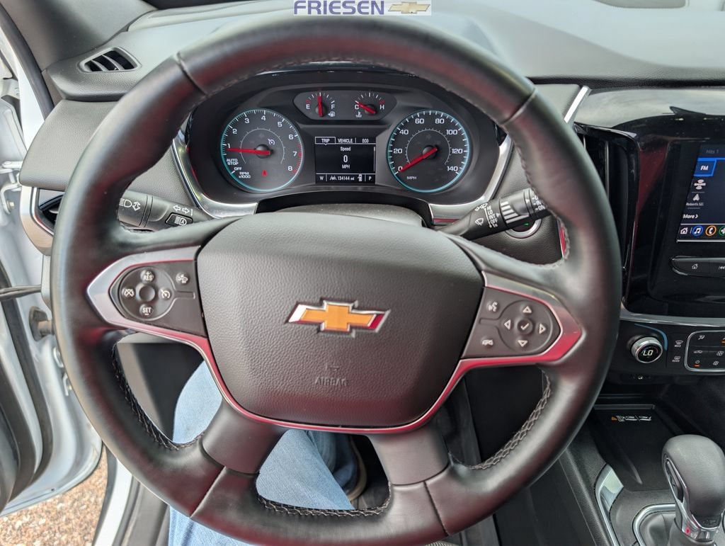 Used 2023 Chevrolet Traverse LT Cloth SUV