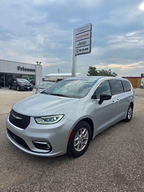 2024 Chrysler Pacifica