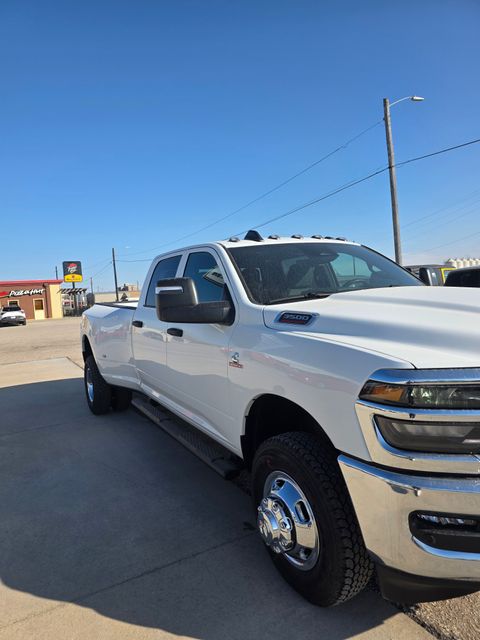 New 2026 Ram 3500 TRADESMAN CREW CAB 4X4 8' BOX Pickup