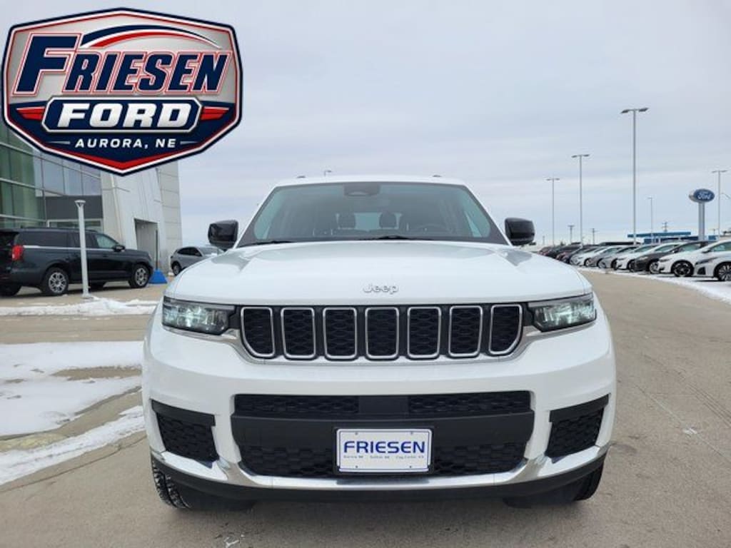 Used 2022 Jeep New Grand Cherokee Laredo SUV