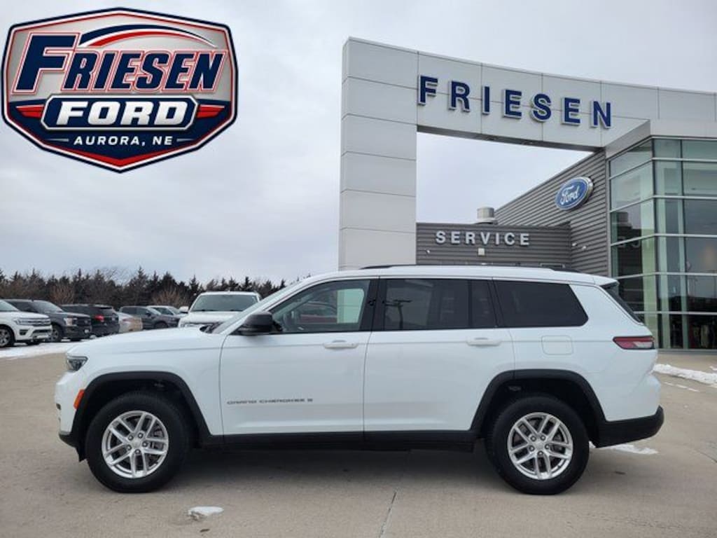 Used 2022 Jeep New Grand Cherokee Laredo SUV