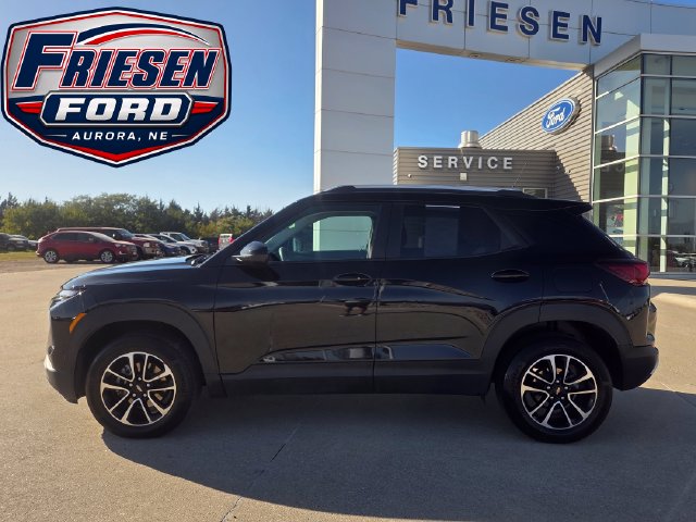 Used 2025 Chevrolet Trailblazer LT SUV