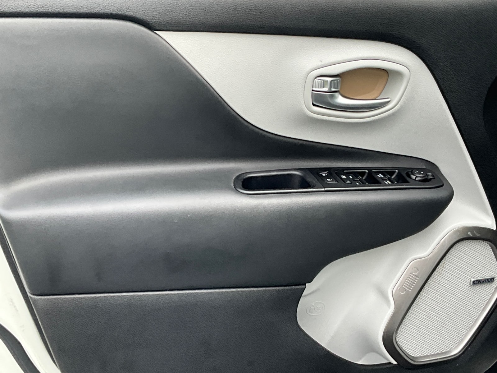 2021 Jeep Renegade Limited - Photo 29