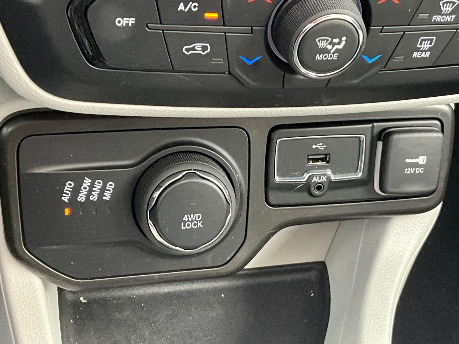 2021 Jeep Renegade Limited - Photo 24