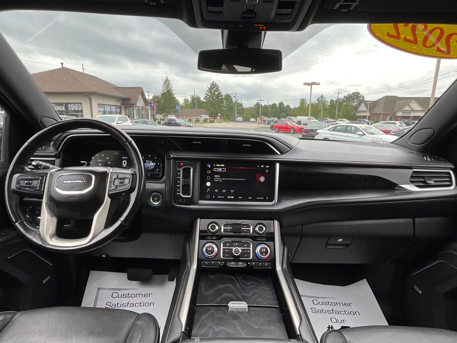 2022 GMC Yukon Denali - Photo 11