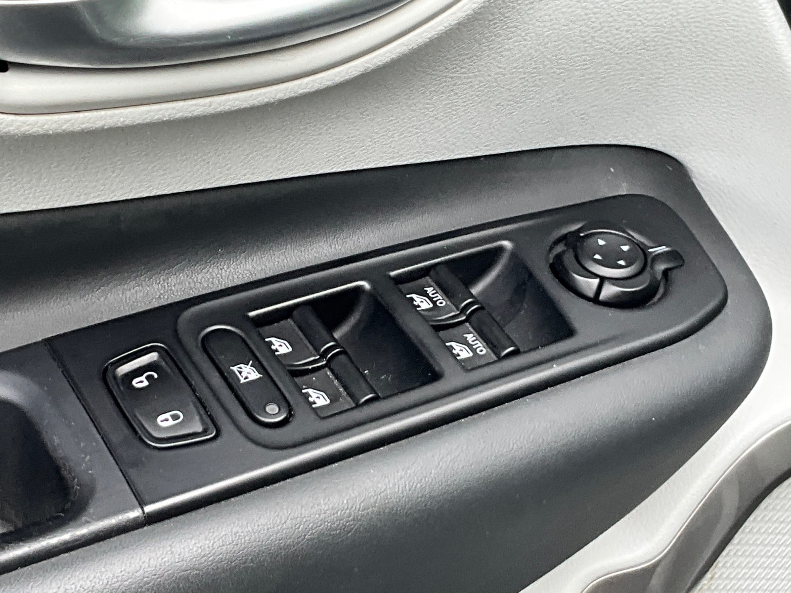 2021 Jeep Renegade Limited - Photo 27