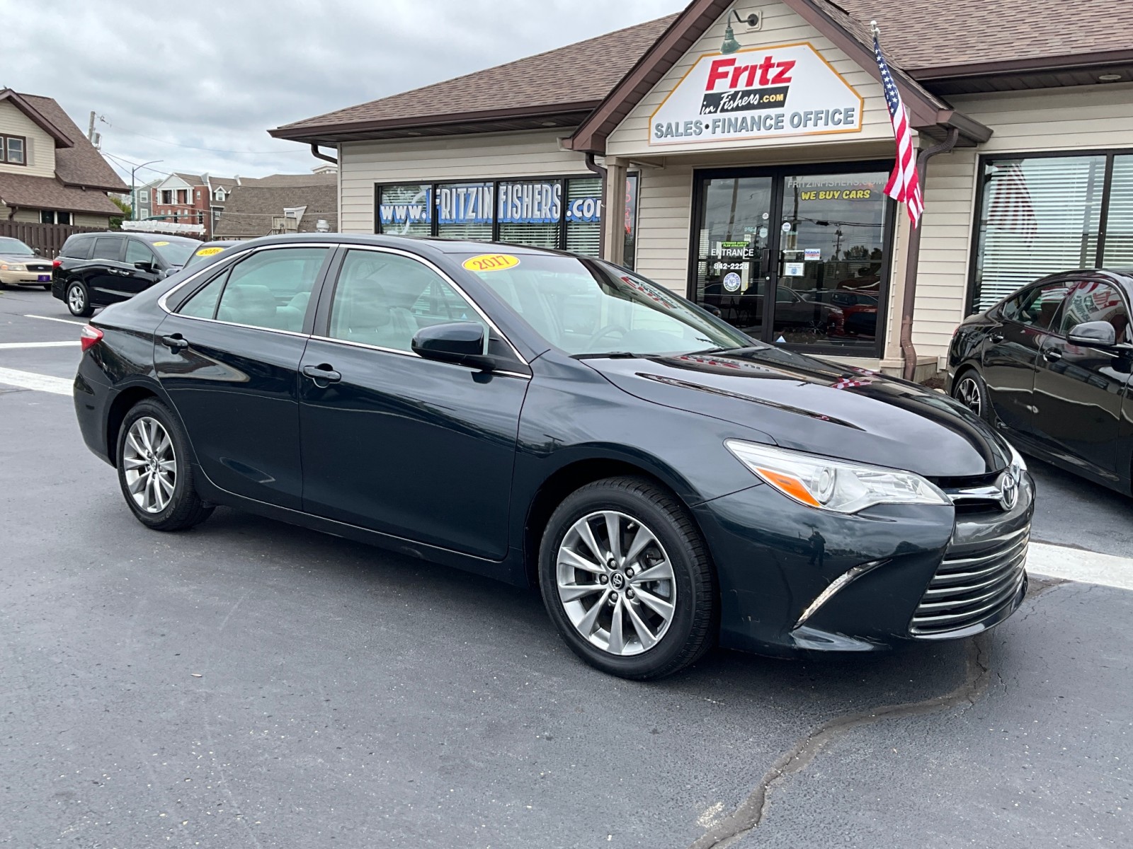 Used 2017 Toyota Camry XLE Sedan