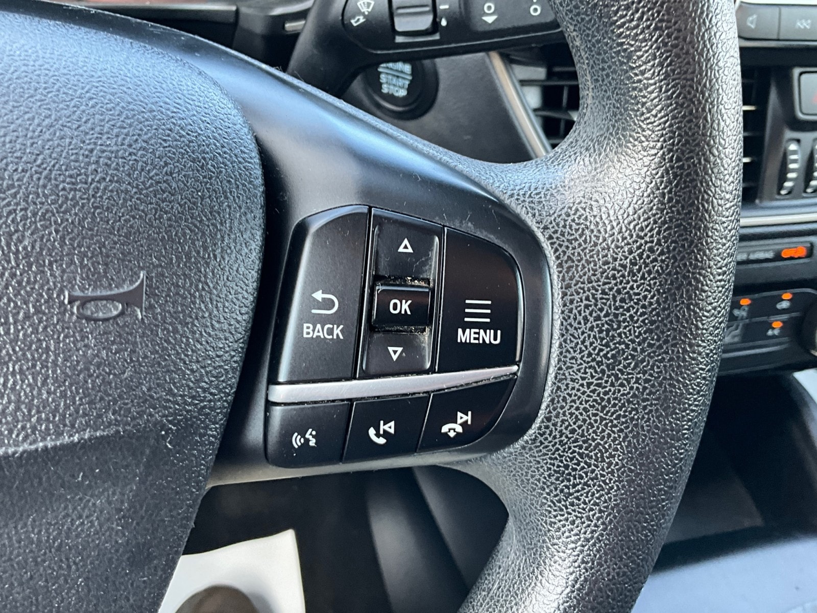 2022 Ford Escape SE - Photo 17