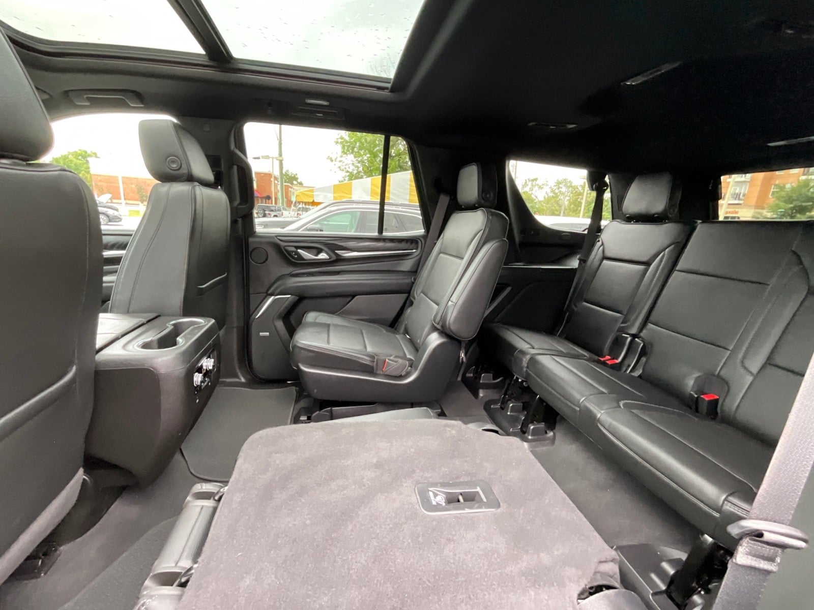 2022 GMC Yukon Denali - Photo 34