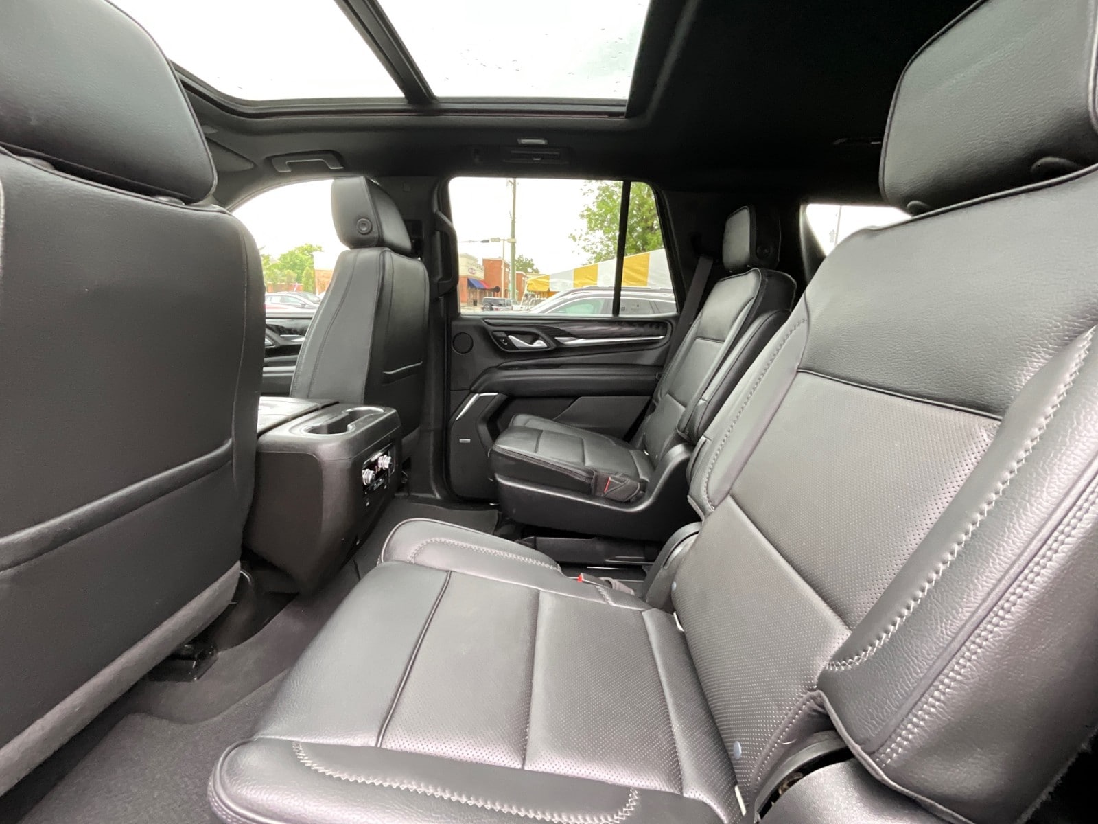 2022 GMC Yukon Denali - Photo 32