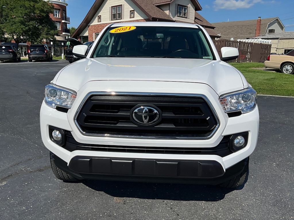 Used 2021 Toyota Tacoma 4WD SR5 Pickup Truck