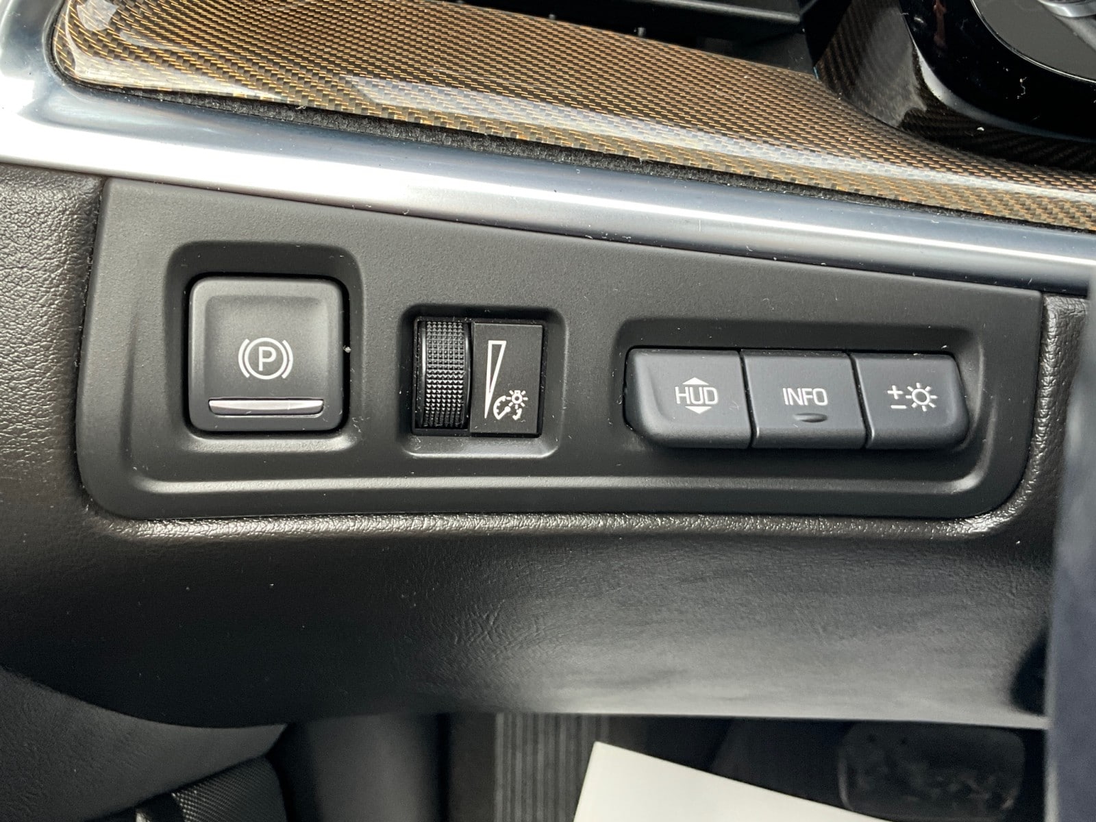2018 Cadillac XT5 Platinum - Photo 13