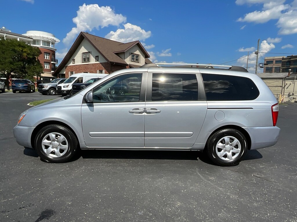 Used 2006 Kia Sedona LX Van