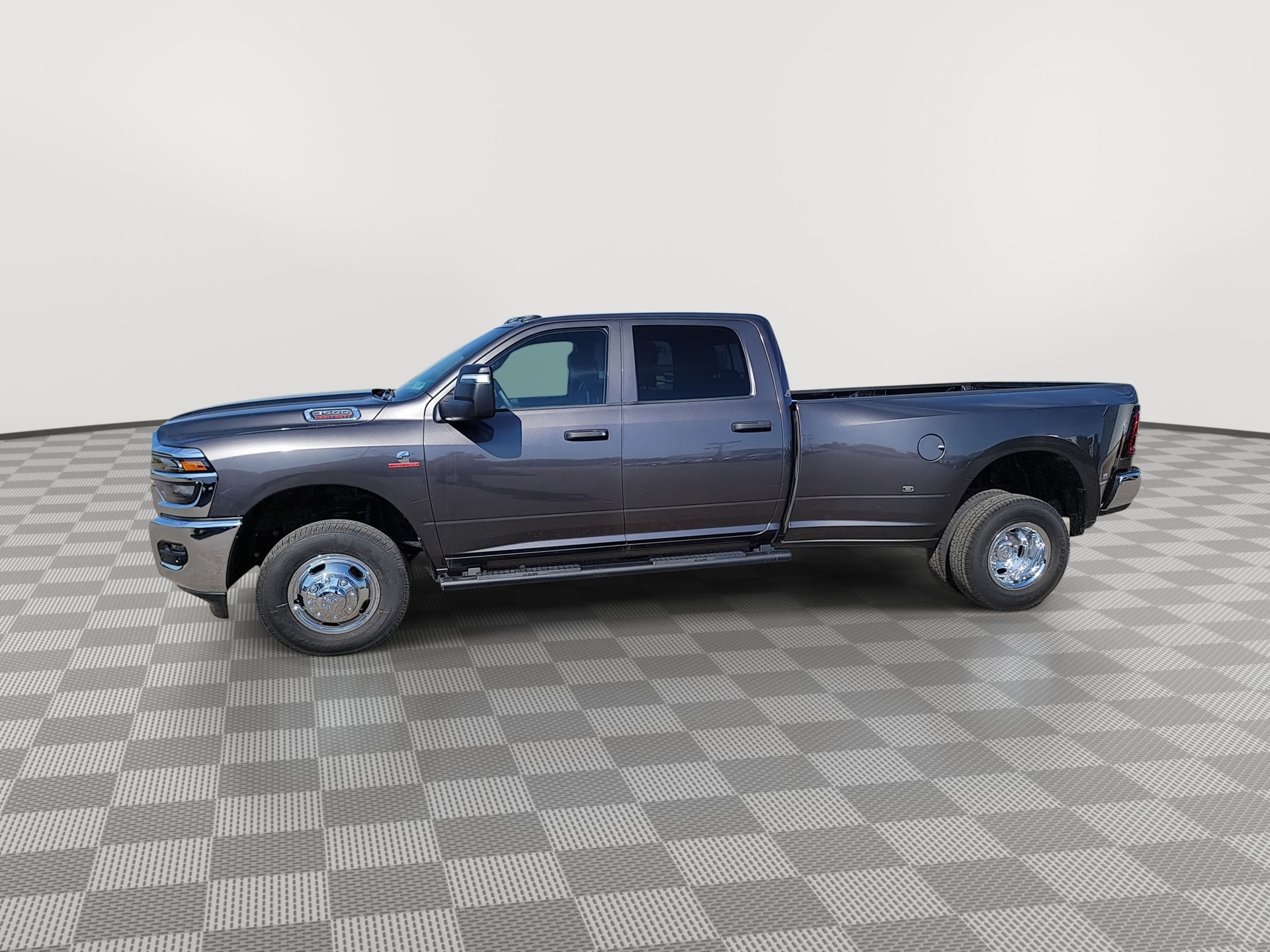 New 2026 Ram 3500 TRADESMAN CREW CAB 4X4 8' BOX Pickup