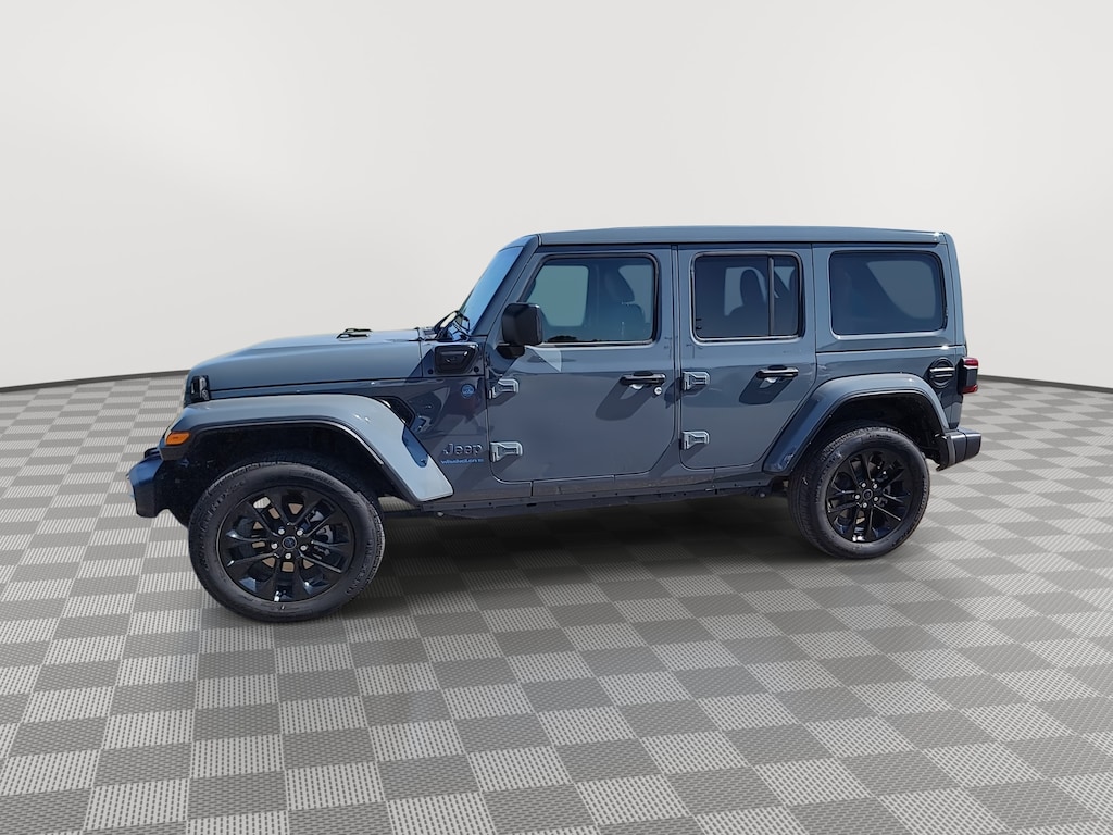 Used 2025 Jeep Wrangler 4xe Sahara SUV