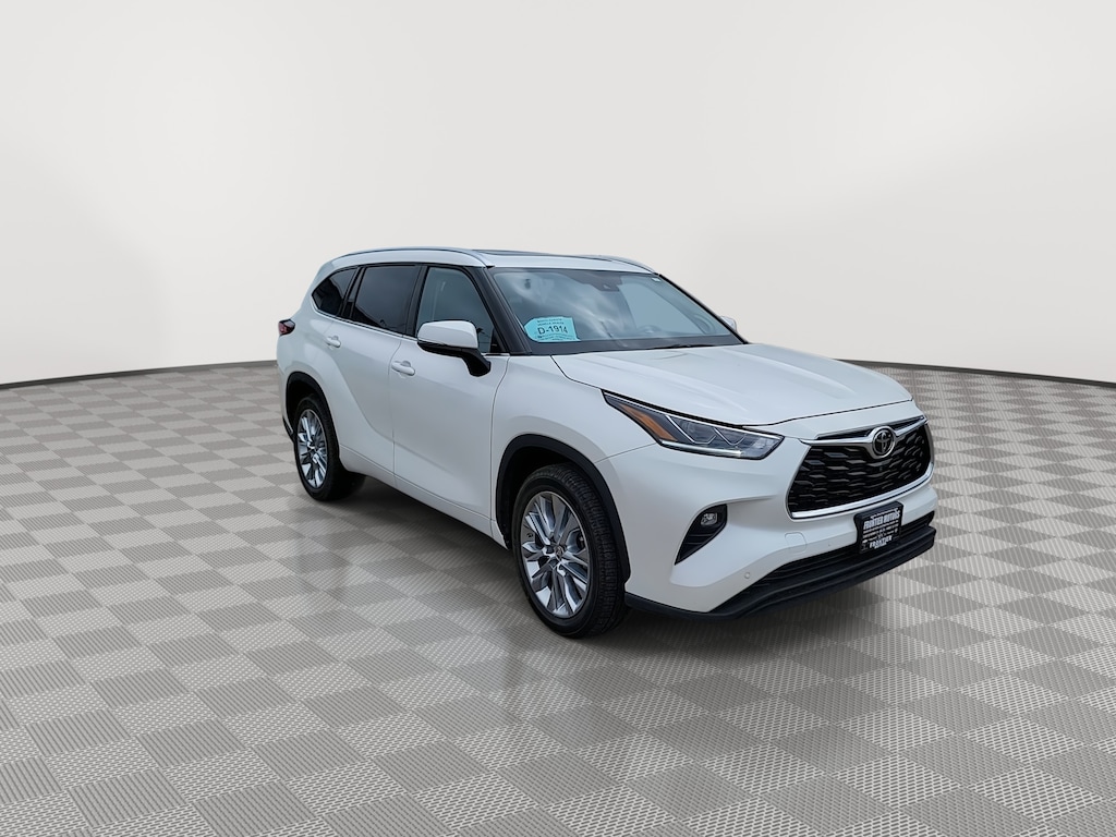 Used 2021 Toyota Highlander Limited SUV