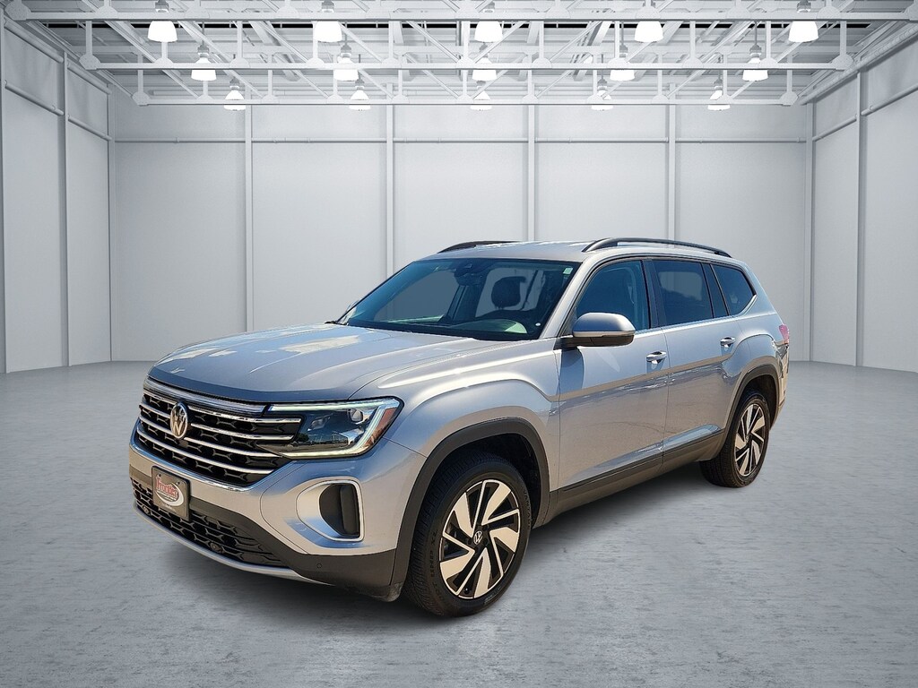 Used 2025 Volkswagen Atlas 2.0T SE w/Technology SUV