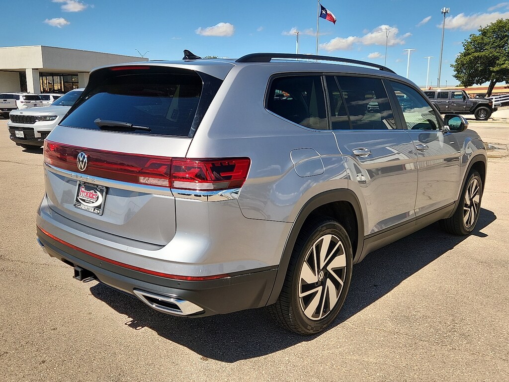 Used 2025 Volkswagen Atlas 2.0T SE w/Technology SUV
