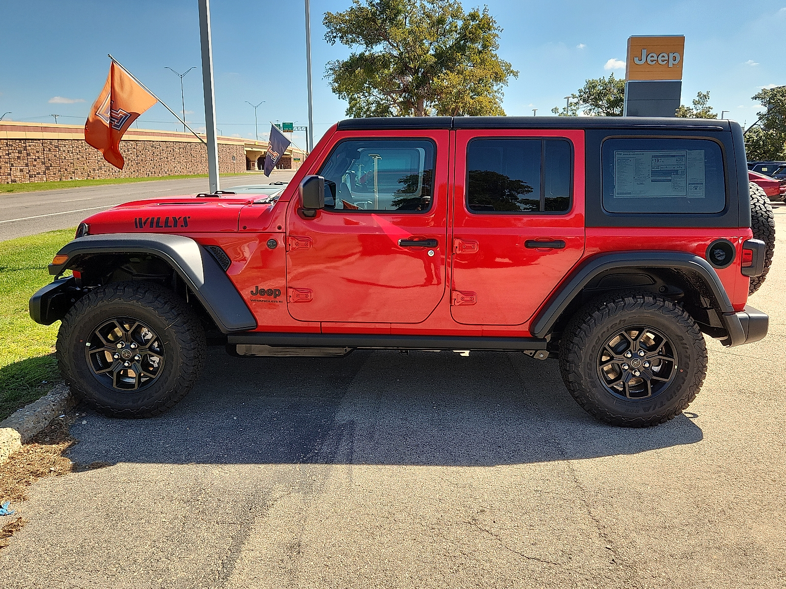 New 2027 Jeep Wrangler 4-DOOR WILLYS Sport Utility