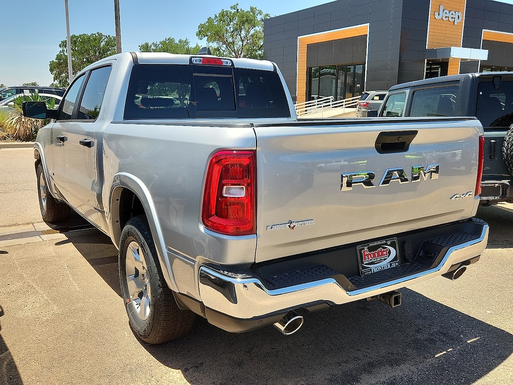 New 2026 Ram 1500 LONE STAR CREW CAB 4X4 5'7 BOX Pickup