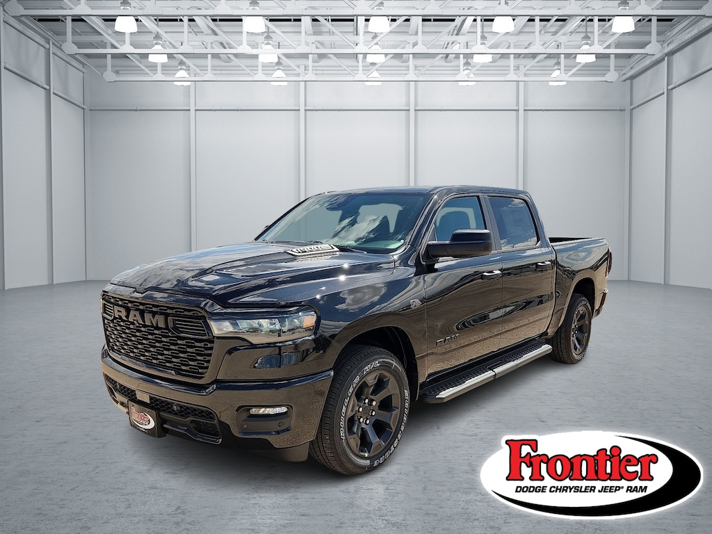 New 2027 Ram 1500 EXPRESS CREW CAB 4X4 5'7 BOX Pickup