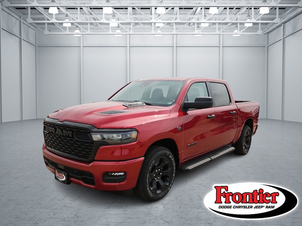 New 2026 Ram 1500 EXPRESS CREW CAB 4X4 5'7 BOX Pickup
