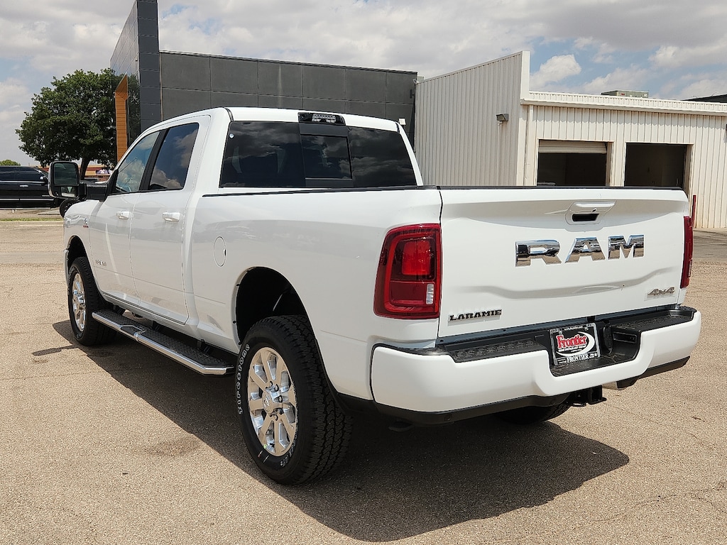 New 2027 Ram 2500 LARAMIE CREW CAB 4X4 6'4 BOX Pickup