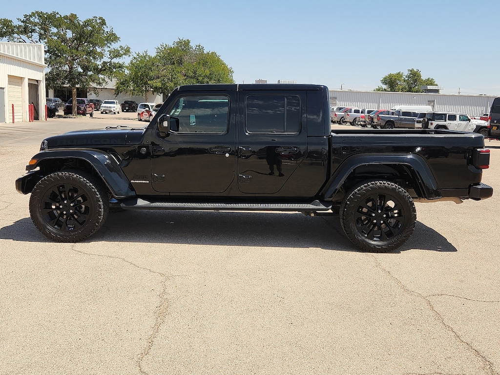 Used 2023 Jeep Gladiator Overland Truck Crew Cab