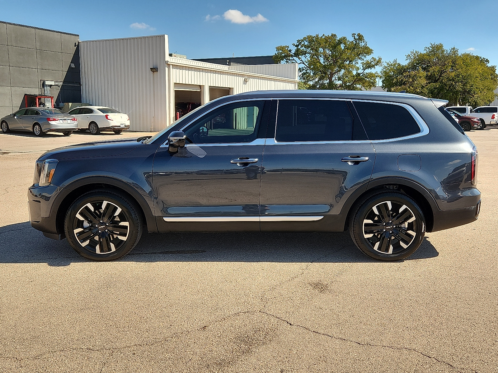 Used 2024 KIA Telluride SX Front-Wheel Drive
