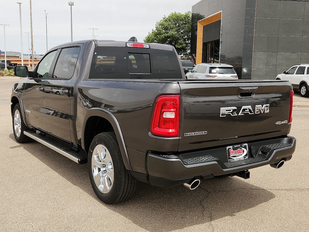 New 2026 Ram 1500 BIG HORN CREW CAB 4X4 5'7 BOX Pickup
