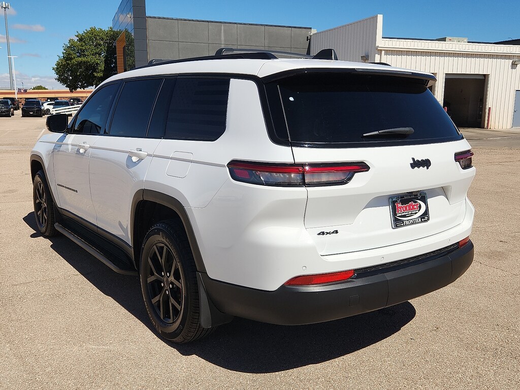 Used 2025 Jeep Grand Cherokee L Laredo SUV