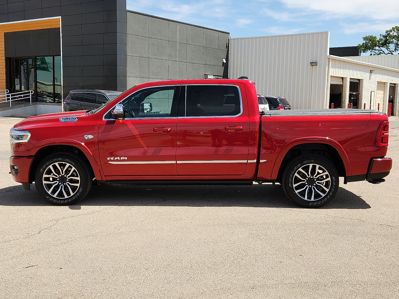 New 2026 Ram 1500 LIMITED CREW CAB 4X4 5'7 BOX Pickup