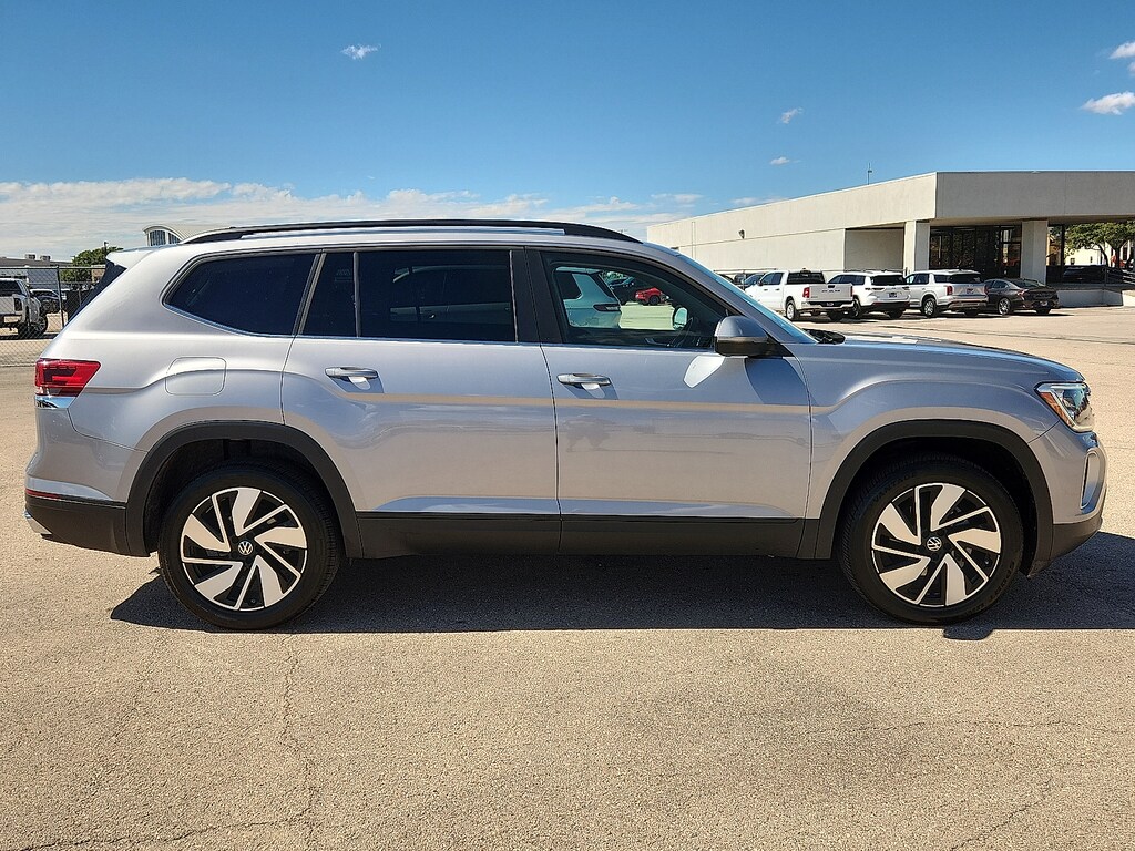 Used 2025 Volkswagen Atlas 2.0T SE w/Technology SUV