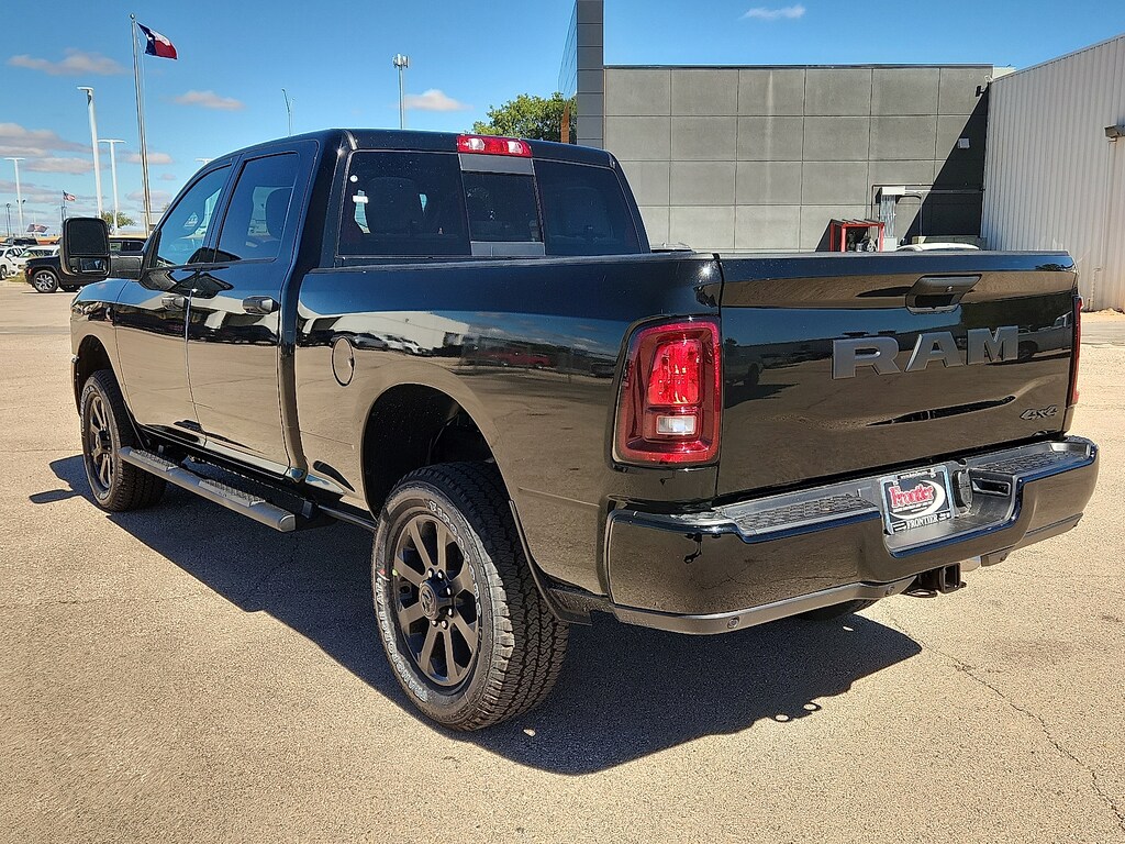 New 2027 Ram 2500 BLACK EXPRESS CREW CAB 4X4 6'4 BOX Pickup