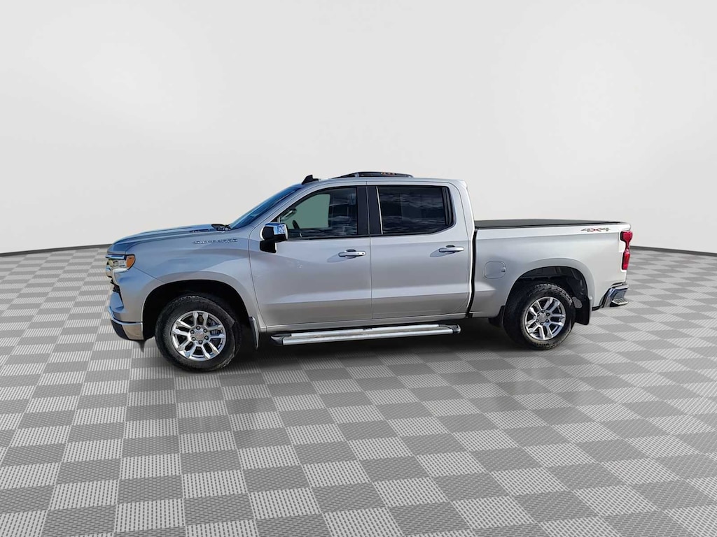 Used 2022 Chevrolet Silverado 1500 LT w/1LT Truck Crew Cab
