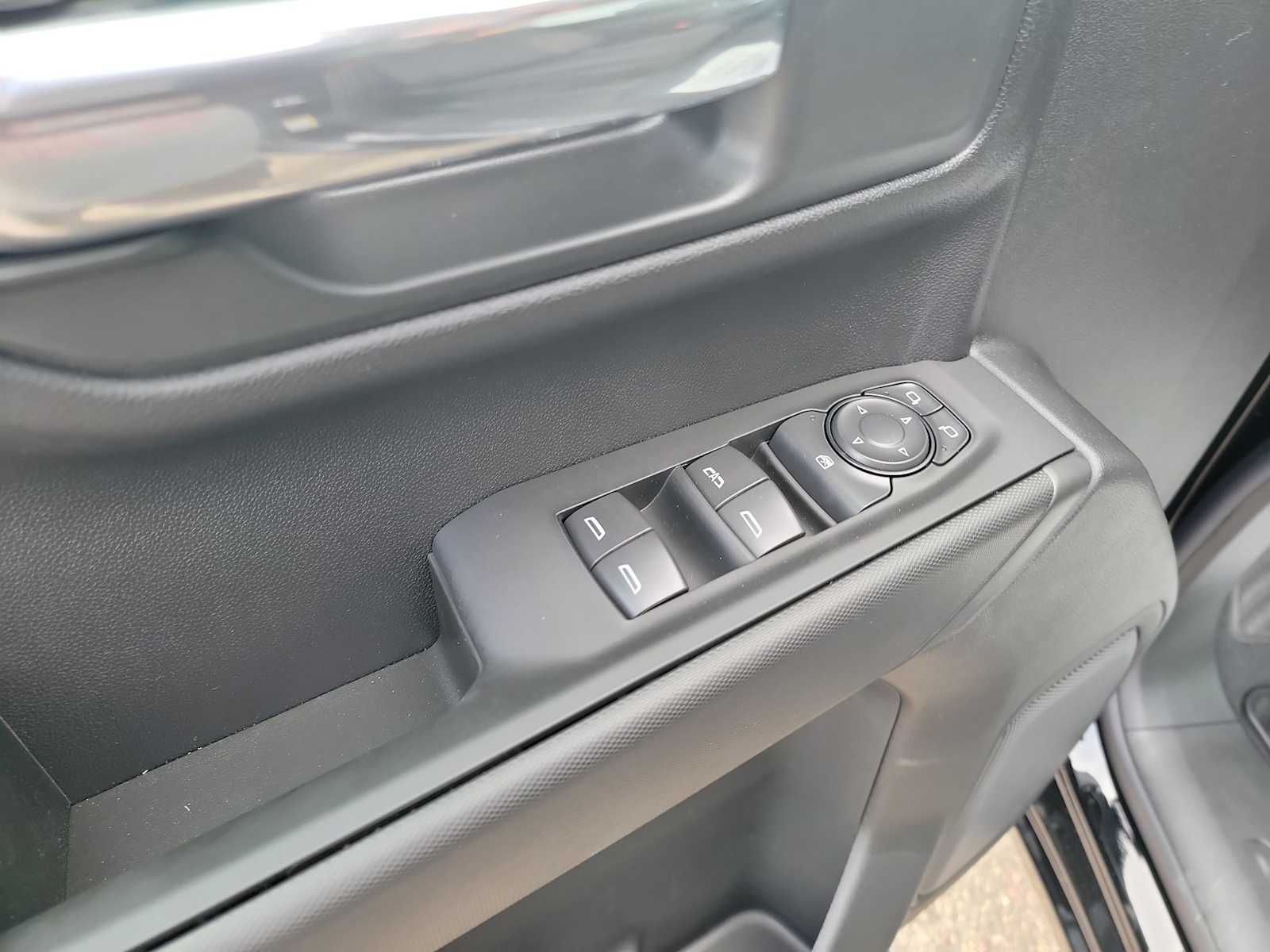 2026 GMC Sierra 1500 Pro - Photo 13