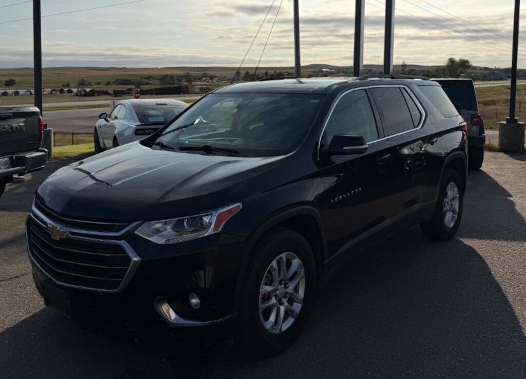 Used 2020 Chevrolet Traverse LT Cloth w/1LT SUV