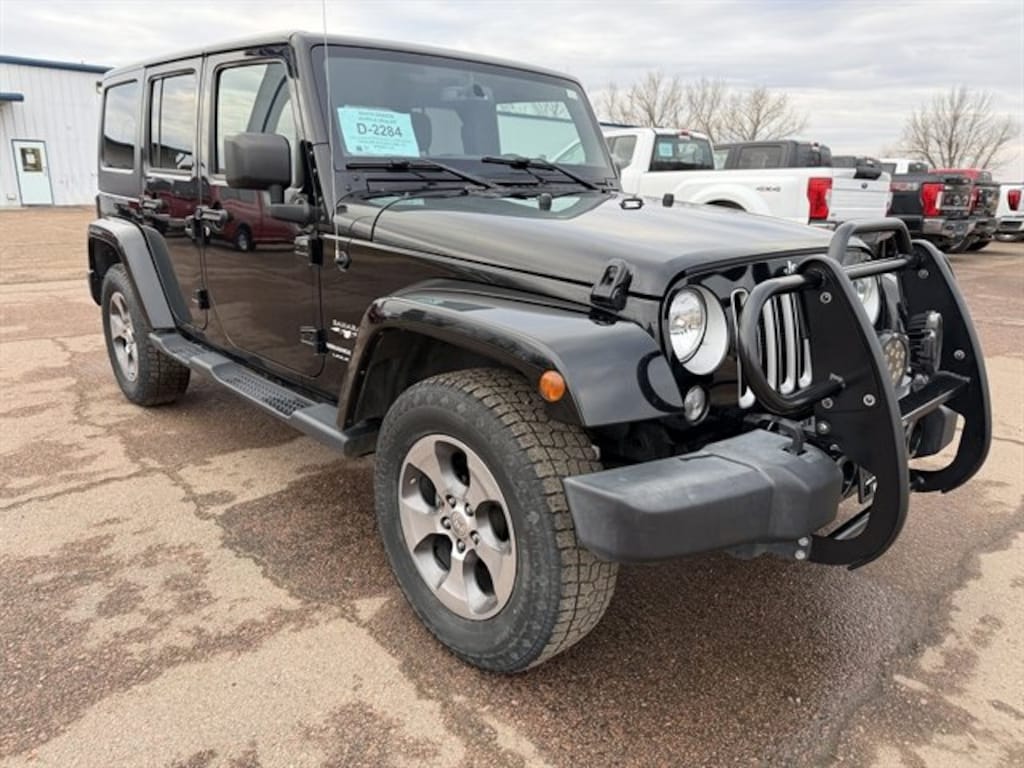 Used 2018 Jeep Wrangler JK Unlimited Sahara 4x4 SUV
