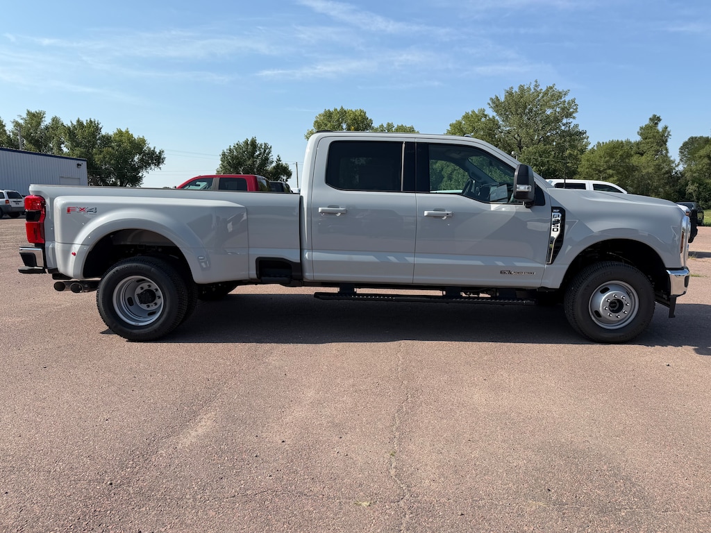 New 2026 Ford F-350 Truck Crew Cab