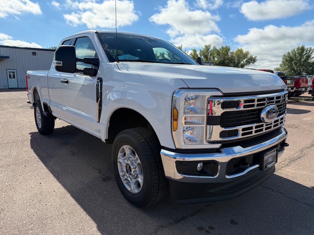 New 2026 Ford F-350 XLT Standard Box Truck Super Cab