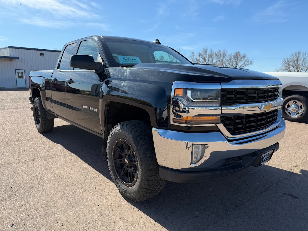 Used 2018 Chevrolet Silverado 1500 LT w/1LT Truck Double Cab