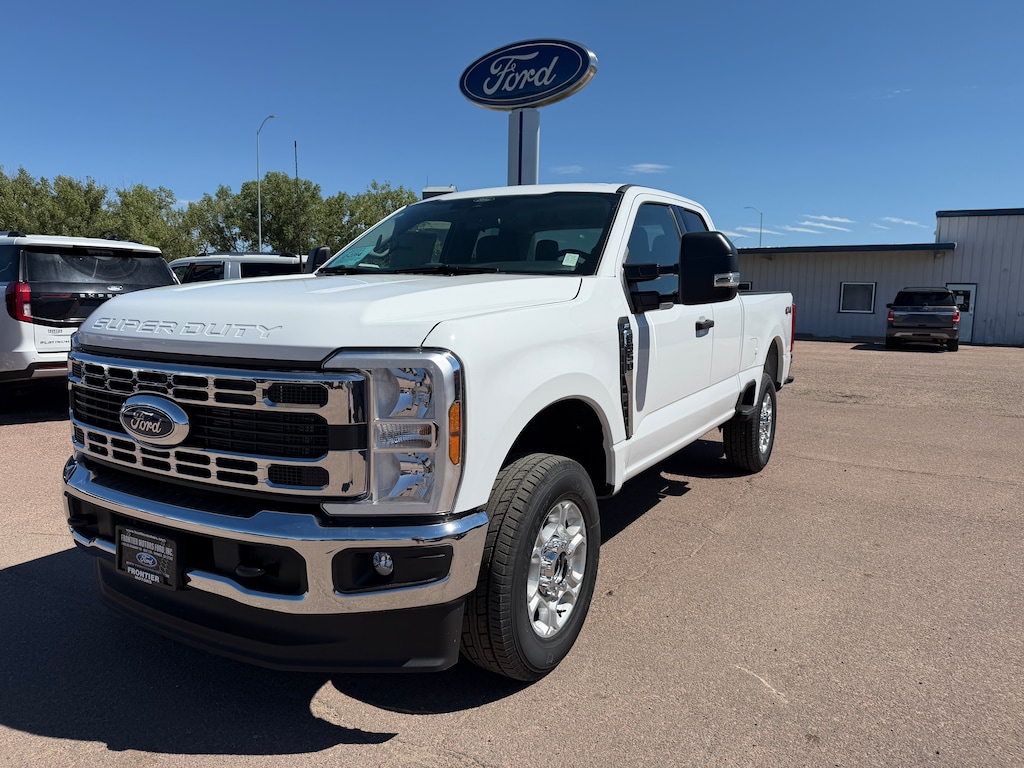 New 2026 Ford F-350 XLT SuperCab Standard Box Truck Super Cab