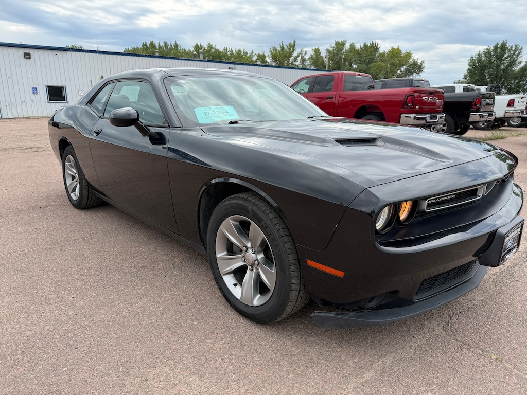 Used 2020 Dodge Challenger SXT Coupe