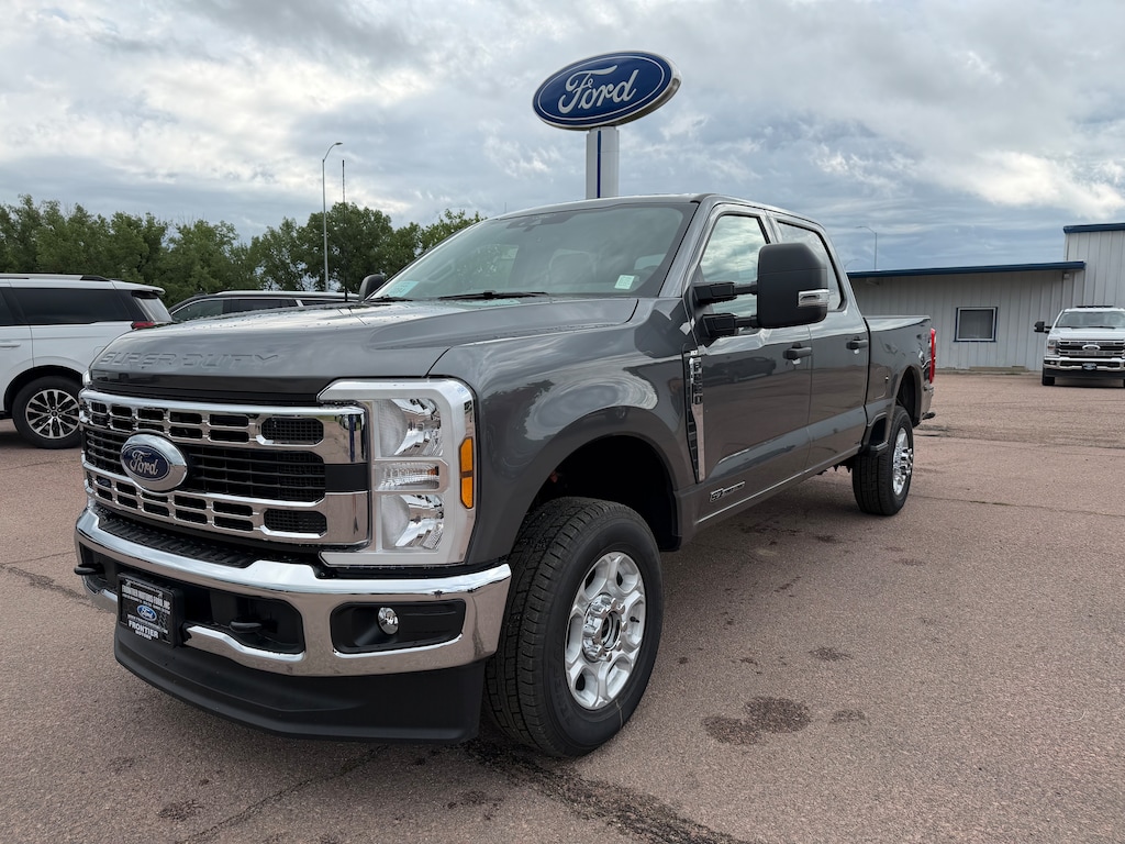 New 2026 Ford F-350 Truck Crew Cab