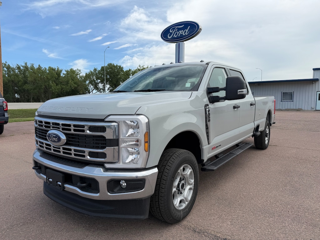 New 2026 Ford F-350 Truck Crew Cab